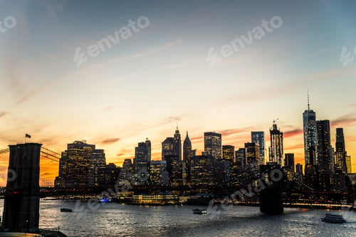 Preview: Manhattan skyline at sunset