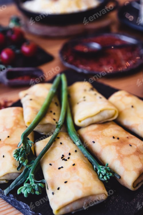 Preview: pancakes and asparagus