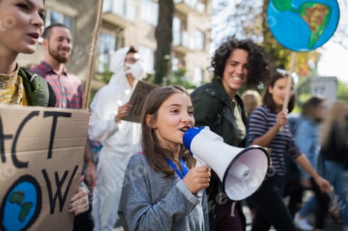 Preview: Small child with amplifier on global strike for climate change