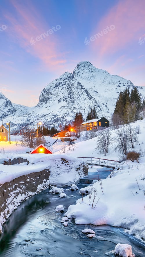 Preview: Fabulous evenihg scenery of Norwegian Nusfjord village.