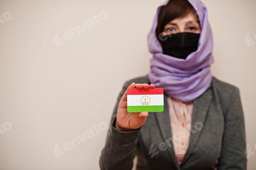Preview: Muslim woman with flag