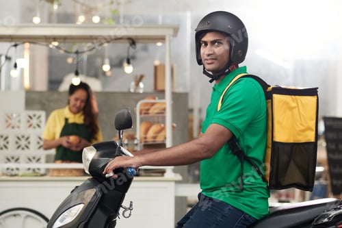 Preview: Courier Ready to Deliver Bread