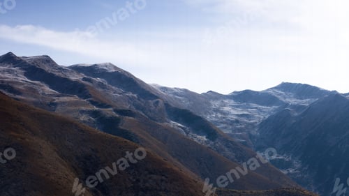Preview: Mesmerizing view of the mountaino