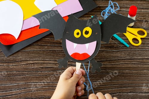 Preview: The child plays of dracola bat toy Halloween.