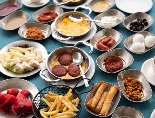 Preview: Traditional breakfast in Turkey