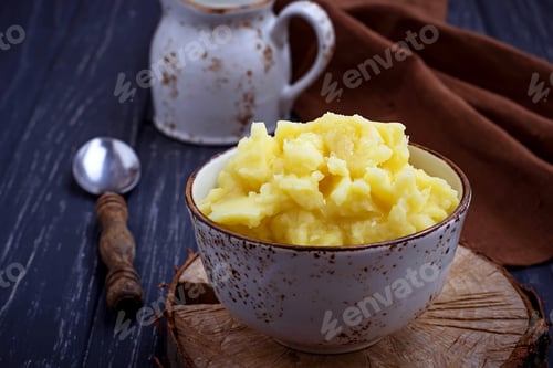 Preview: Mashed potatoes in bowl