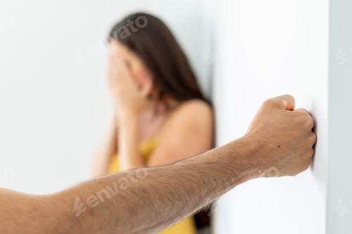 Preview: Expression of abuse towards women