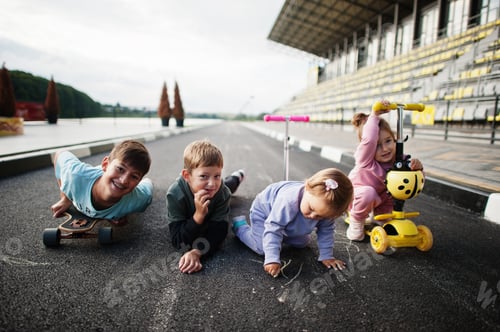 Preview: Sports family spend free time outdoors