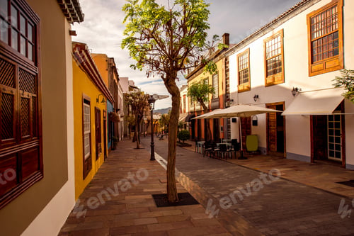 Preview: Street view in Los Llanos city on La Palma island