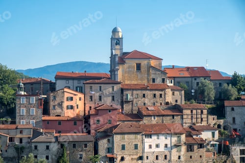 Preview: Mulazzo, old village in Lunigiana