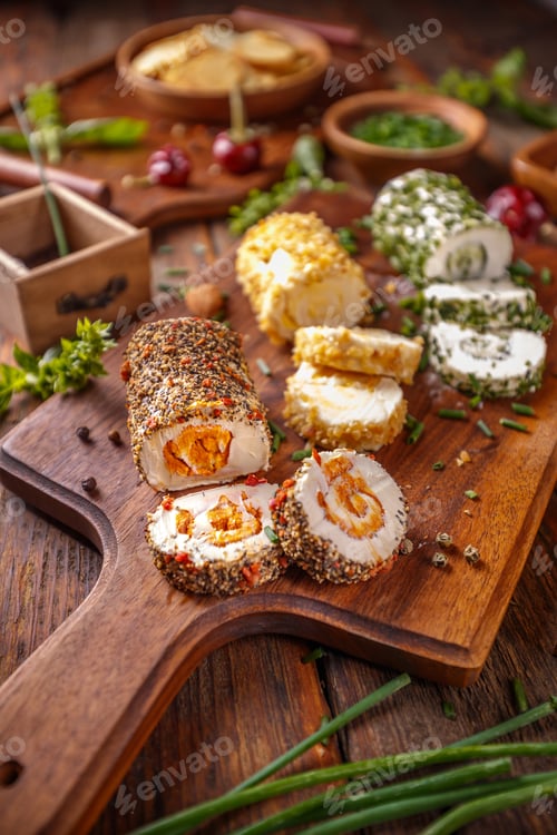 Preview: Soft cheeses rolled in herbs and spieces