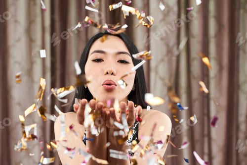 Preview: Blowing confetti