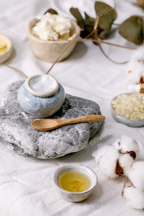 Preview: Ingredients for makes home made natural cosmetic