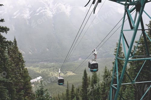 Preview: Gondola going up to mountain top
