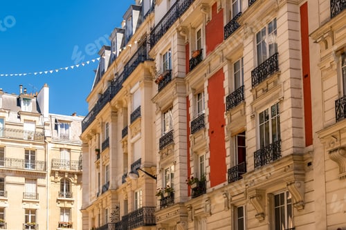 Preview: Paris, beautiful building