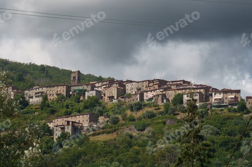Preview: Pracando, old village near VIlla Basilica, Tuscany