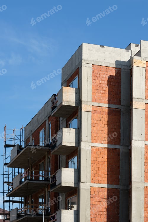 Preview: Vertical shot of a building under construction