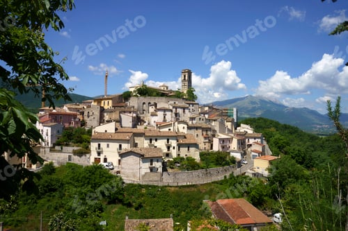 Preview: Landscape of Valle Peligna, Abruzzo, view of Goriano Sicoli