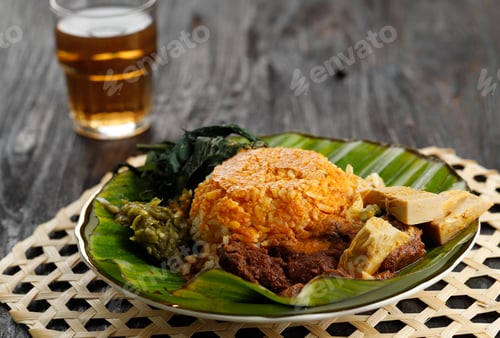 Preview: Nasi Padang with Rendang