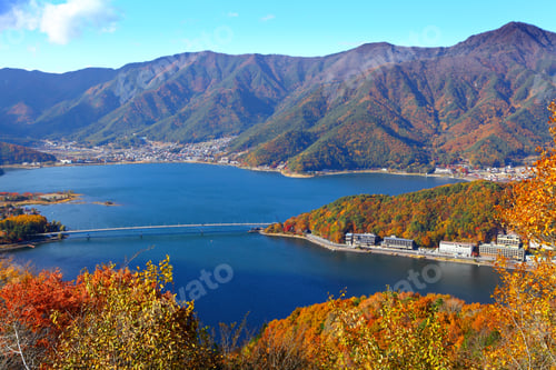 Preview: Lake kawaguchiko in Autumn