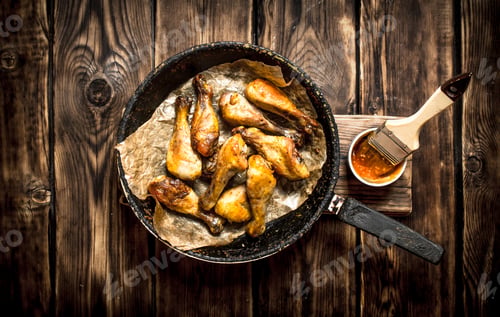 Preview: Fried chicken with tomato sauce.