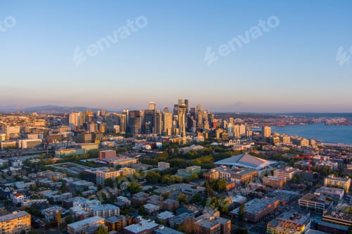 Preview: Downtown Seattle, Washington at dusk