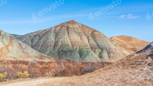 Preview: Pyramid shaped mountain peak scenery