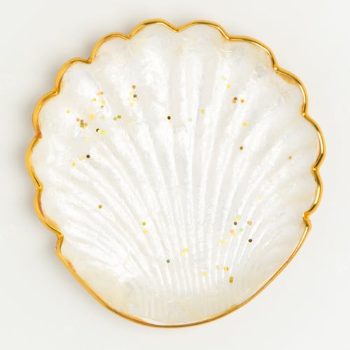 Preview: Glitter white shell minimal background