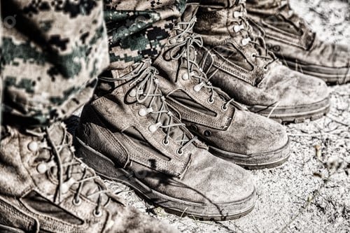 Preview: Combat boots in the desert