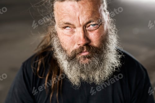 Preview: Portrait of mature man with beard