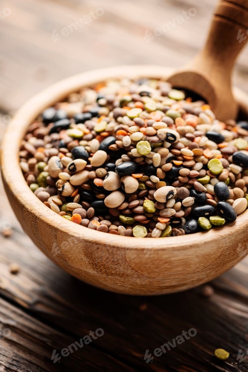 Preview: Mix of raw legumes