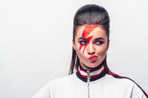 Preview: Young woman with art make-up