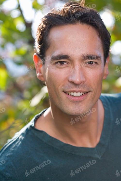 Preview: Portrait of man.