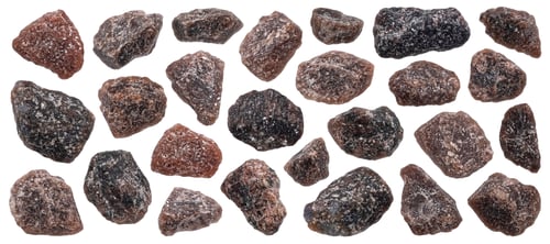 Preview: Black Himalayan salt isolated on white background, macro