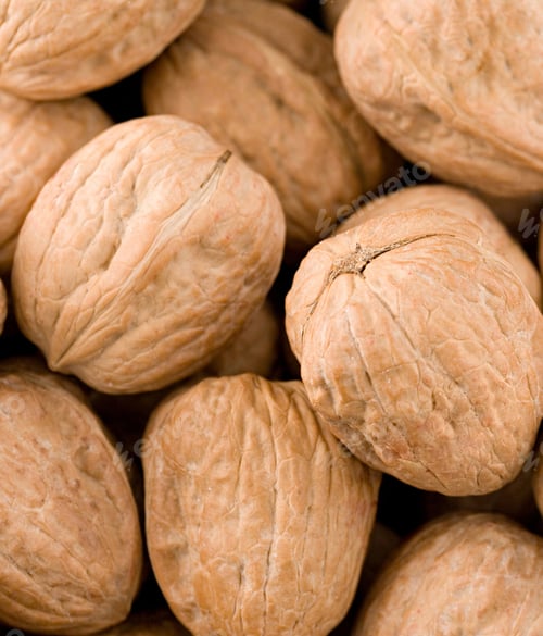 Preview: Walnuts closeup