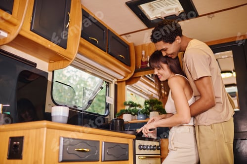 Preview: Culinary connection: love in the kitchen
