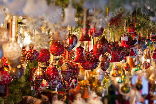 Preview: Christmas decoration on a european market