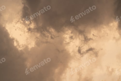 Preview: Unusual clouds