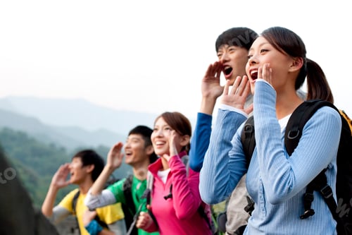 Preview: Young people go hiking on the Great Wall
