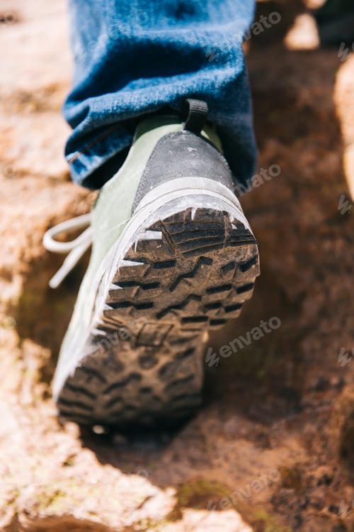 Preview: Hiker on the mountain