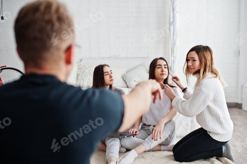 Preview: Team of photographers