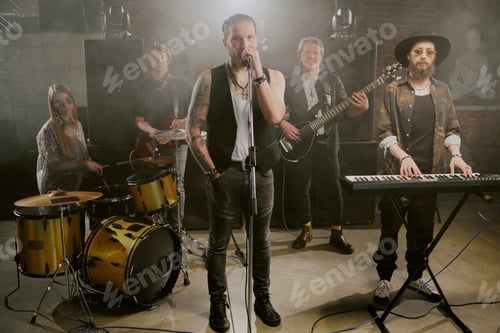 Preview: Rock Band Ready To Perform