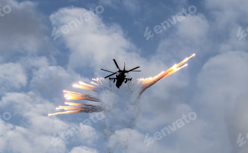 Preview: Combat military helicopter released heat traps