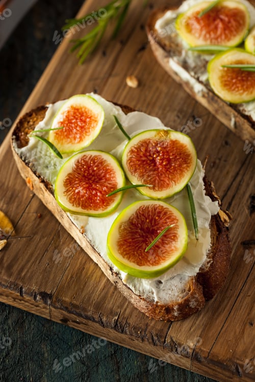 Preview: Homemade Fig and Goat Cheese Toast