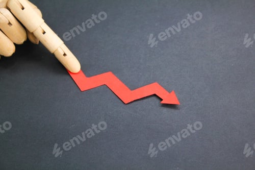 Preview: finger holding a red arrow pointing down.