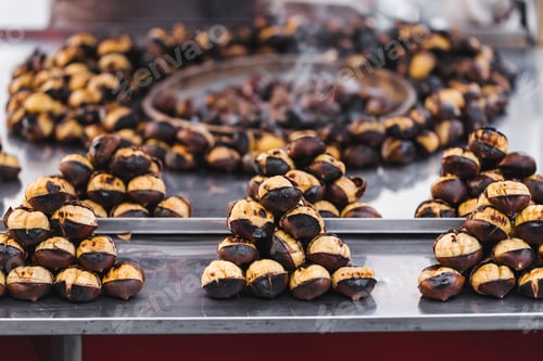 Preview: Roasted chestnuts, cooking outdoors. Street food in Istanbul