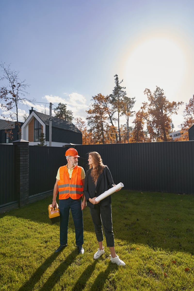 Building Contractor in 522 Bloxwich road, Walsall, WS3 2XE