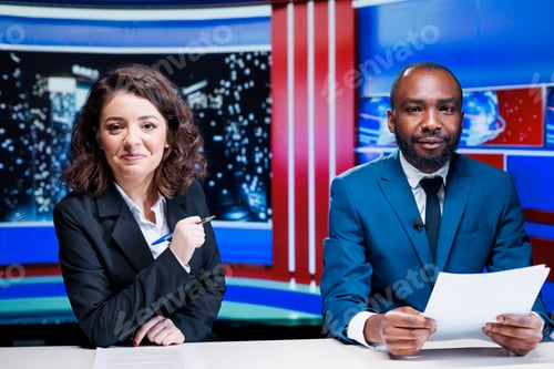 Vorschau: Journalistenteam berichtet über Live-Nachrichten