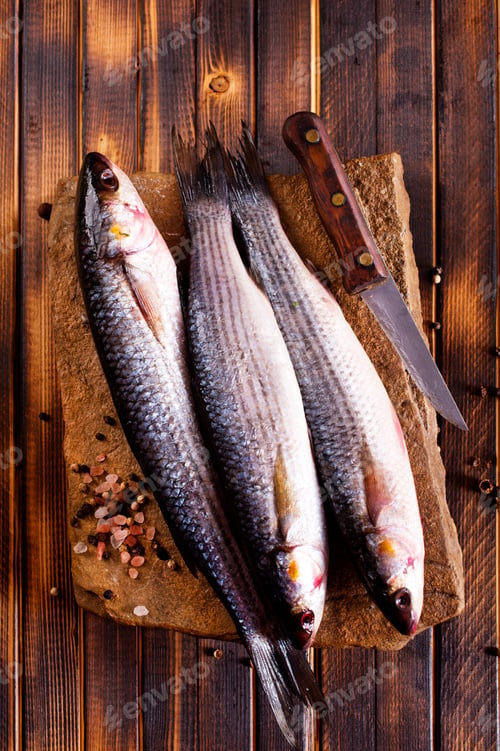 Preview: Gray Mullet Fish (Kefal) on stone board