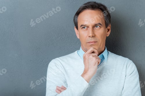 Preview: Lost in thoughts.